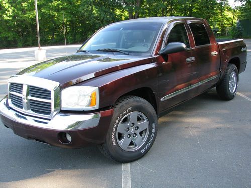 2005 dodge dakota laramie crew cab 4x4 pickup 4-door 4.7l