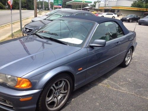 Beautiful well kept...extra clean convertable in excellent condition...
