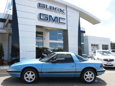 1990 buick reatta 2-door coupe with only 99k miles !!