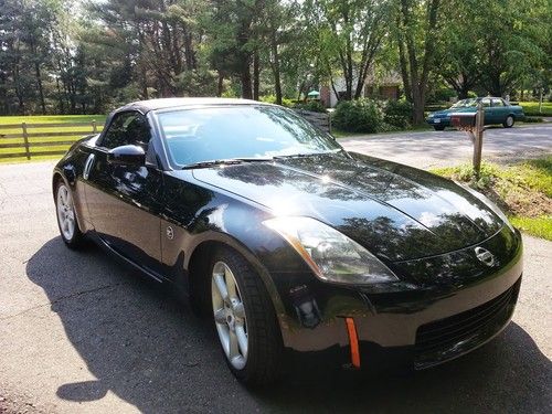 2005 nissan 350z grand touring convertible 2-door 3.5l only 41k miles!!