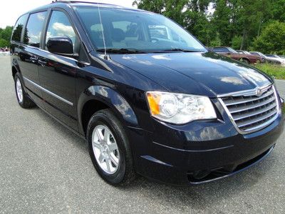 2010 chrysler town &amp; country touring rebuildable salvage title repairable damage