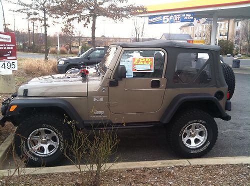 2005 jeep wrangler x sport utility 2-door 4.0l low miles