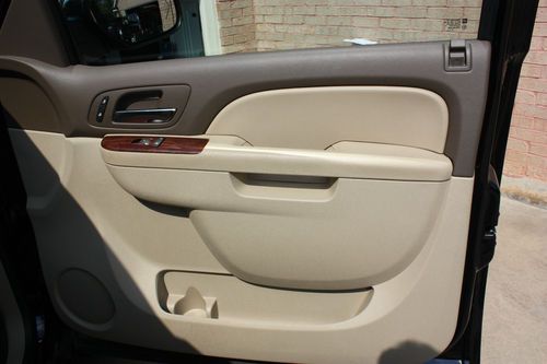 Sell used 2011 Chevrolet Suburban 2500 LT Sport Utility 4 ... Sell used 2011 Chevrolet Suburban 2500 LT Sport Utility 4 ...