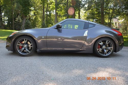 2010 nissan 370z 40th anniversary edition coupe 2-door 3.7l manual trans mint!