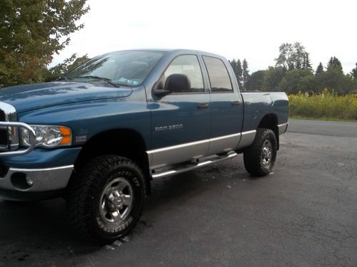 Sell used 2005 dodge ram 2500 with 35 inch tires in Forest City