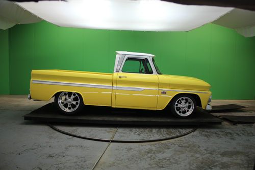 1966 chevy custom truck w/ lt1