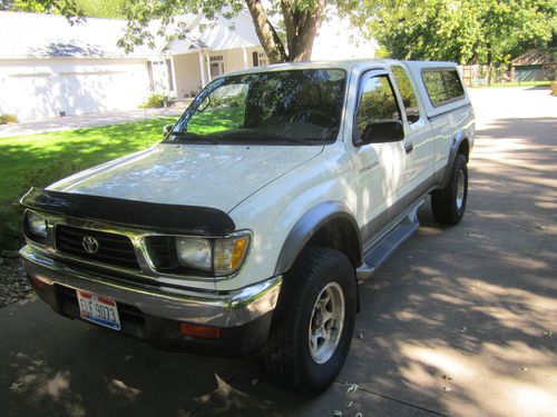 1997 toyota tacoma lx extended cab original paint 4x4 excellent condition!
