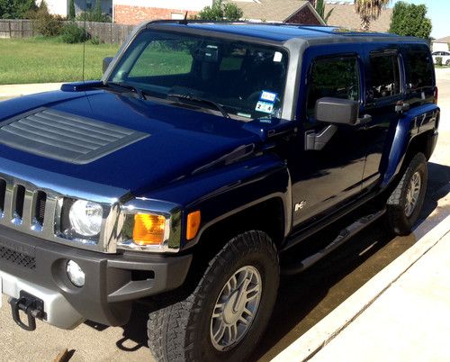 2009 hummer h3 sport utility 4-door 3.7l very clean! title in hand! loaded!