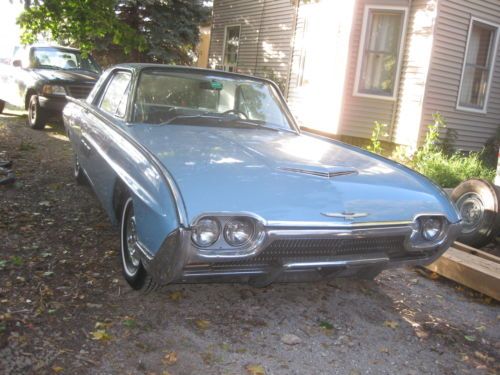 Ford 1963 t-bird with the 3 carb set up very rare only one none
