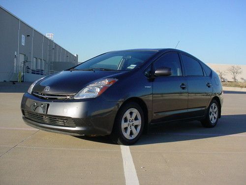 Prius hybrid 1.5l back-up camera leather seats super clean non smoker