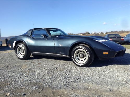 1979 corvette running-driving-project car-3 day auction only!!!!