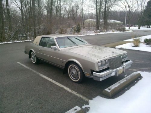 1981 buick riviera - 82,000 original miles!  drives wonderfully!