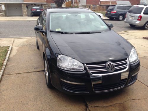 2009 vw jetta 2.5l/auto very low miles only 20k
