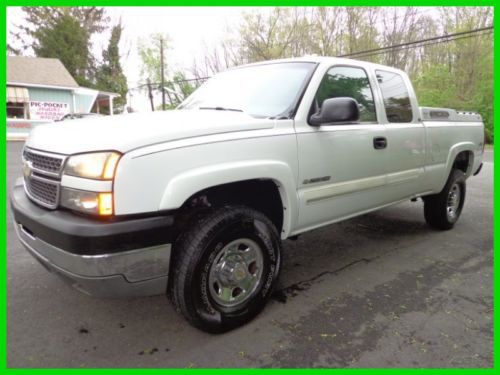 05 chevy 2500hd ext cab 4x4 pickup clean carfax slim line bed cover no reserve