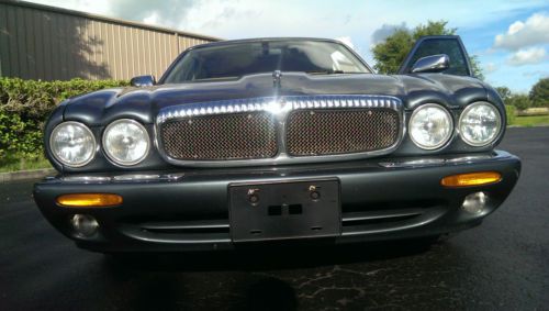 Wow rare jaguar xj-8 xj8 vanden plas edition luxury car 2001