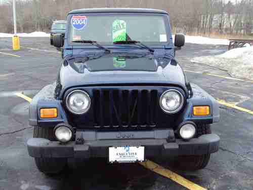 04 Wrangler Unlimited 4x4 6 Cyl. auto, a/c, image 3