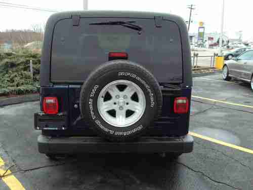 04 Wrangler Unlimited 4x4 6 Cyl. auto, a/c, image 5