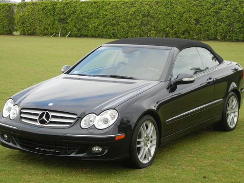 2008 mercedes benz clk 350 convertible 1 ownwer only 16,000 miles  on it.