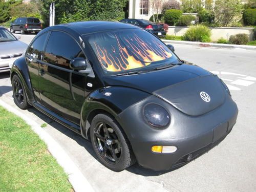 2000 volkswagen beetle gls hatchback 2-door 2.0l blacked out new parts installed