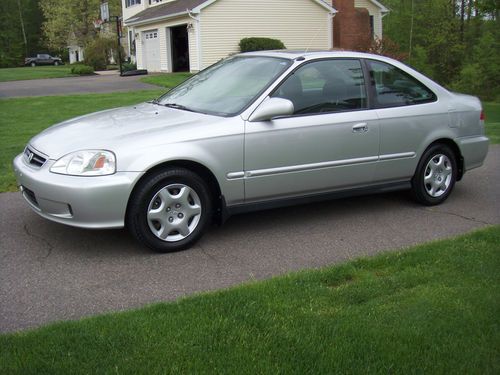 2000 civic coupe door