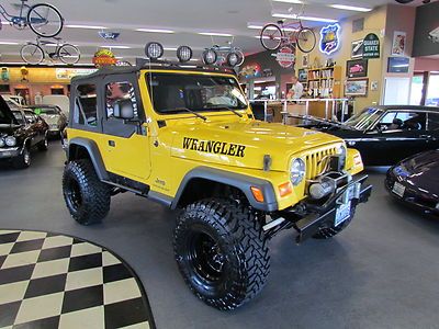 2005 jeep wrangler x 4.0 6 speed lifted 3-1/2" 33x12.50 tires, awesome jeep
