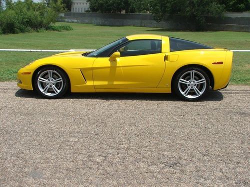 09 corvette coupe lt1 yellow/black leather 6-speed 55k way too cheap