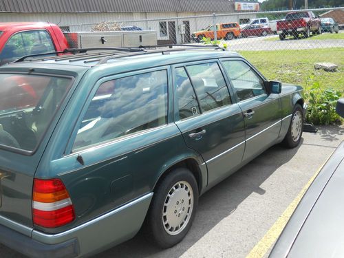 1992 mercedes benz 300te station wagon (blown head gasket)