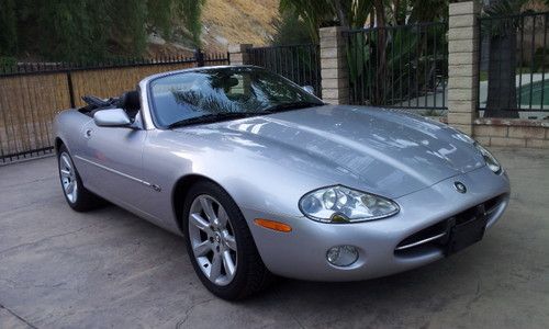 **immaculate**2001 jaguar xk8 convertible 4.0l**will sell highest offer* not xkr