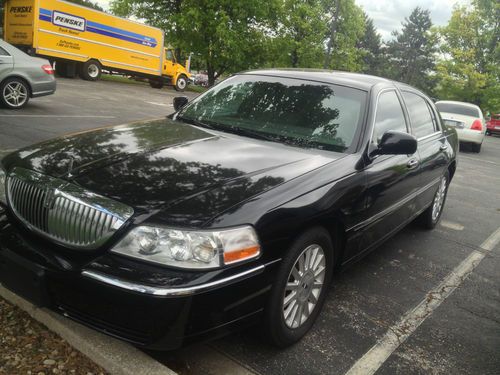 loaded 2003 Lincoln Town Car!, image 3