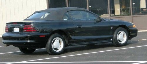 1995 ford mustang, convertible, black, 57,000 adult driven miles