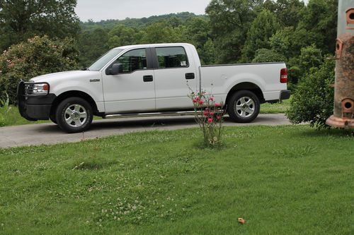 2008 ford f150 super crew cab with four full size doors