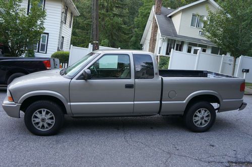 2003 gmc sonoma extended cab sls 4x4 pick up truck no reserve chevrolet s10