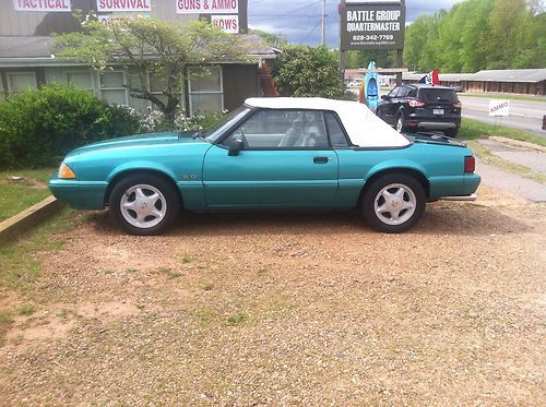 1992 ford mustang lx convertible 2-door 5.0l