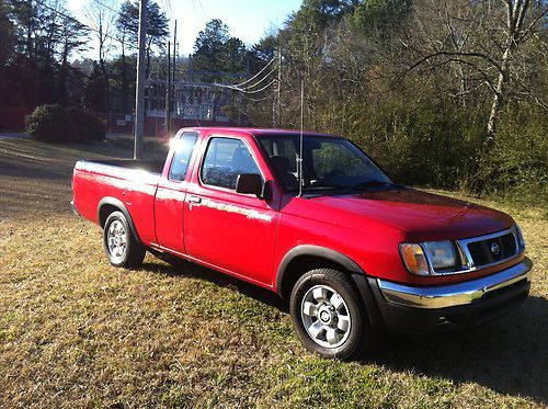 Exceptionally low  miles!! - 1998 nissan frontier ext. cab pickup