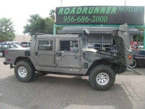 H1 hummer pick up  clone , reproduction , fake better than a real one ?