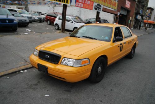 2009 ford crown victoria nyc yellow cab taxi absolute sale no reserve auction !