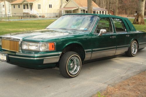 1994 lincoln towncar *custom lowrider with hydraulics* spoke rims hydros e&amp;g