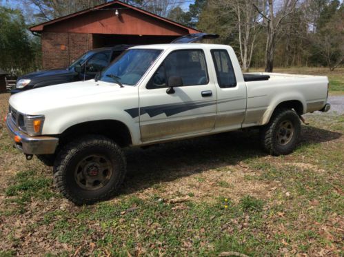 Toyota pickup extended cab 4 x 4 4x4