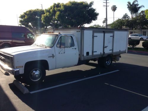 Purchase used 1986 Chevy C30 Scottsdale 1ton Box Truck ... Purchase used 1986 Chevy C30 Scottsdale 1ton Box Truck ...