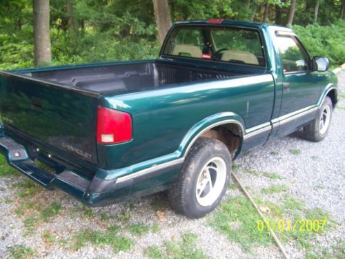 s10 1996 chevy truck bed v8 short clean nice cars 2040 chevrolet