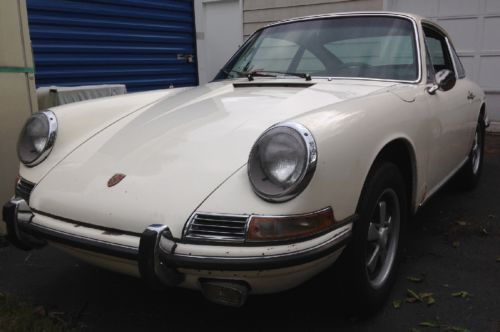 1967 porsche 911s  coupe      well-equipped
