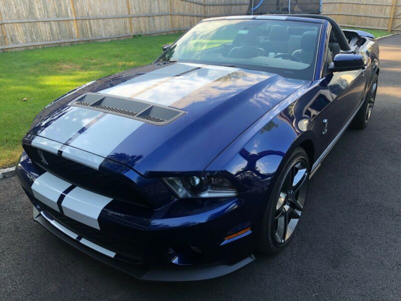 2011 ford mustang gt500