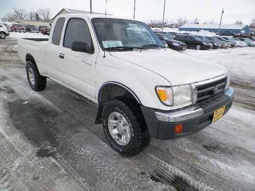 1998 toyota tacoma dlx extended cab pickup 2-door 3.4l