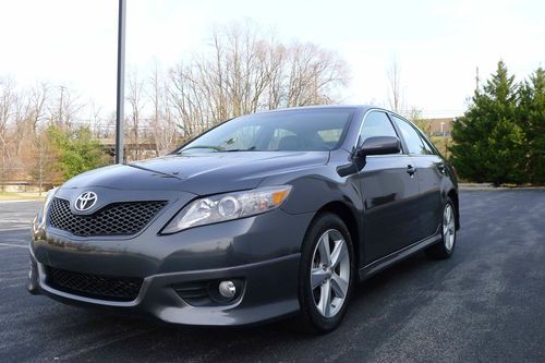 2011 toyota camry se low miles no reserve, fully loaded navigation