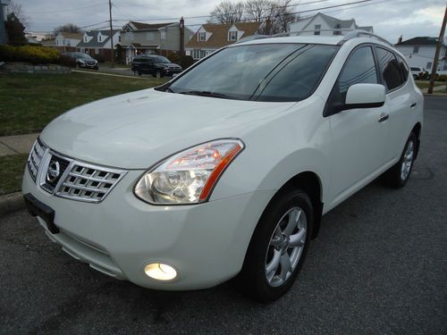 2010 nissan rogue sl sport utility 2.5l white    awd leather interior no reserve