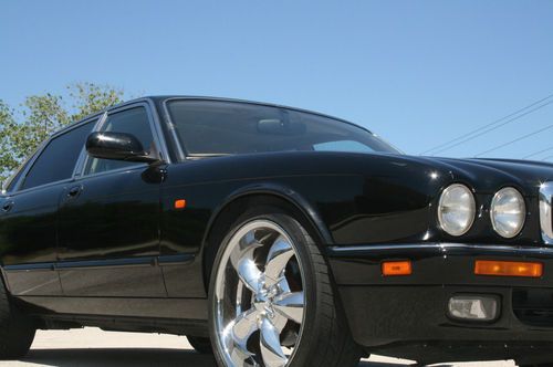 Magnificent 1996 jaguar xj6 sedan stunning black-chrome wheel- we ship worldwide