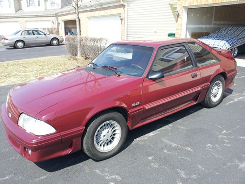 1987 ford mustang gt hatchback 2-door 5.0l