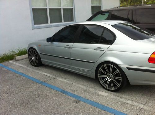 2002 bmw 325i base sedan 4-door 2.5l