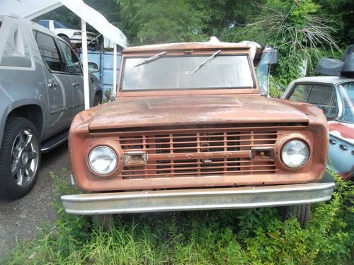 1969 ford bronco - copper color