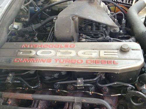 1998 dodge ram 3500 cummins turbo diesel 12' foot box van, image 4